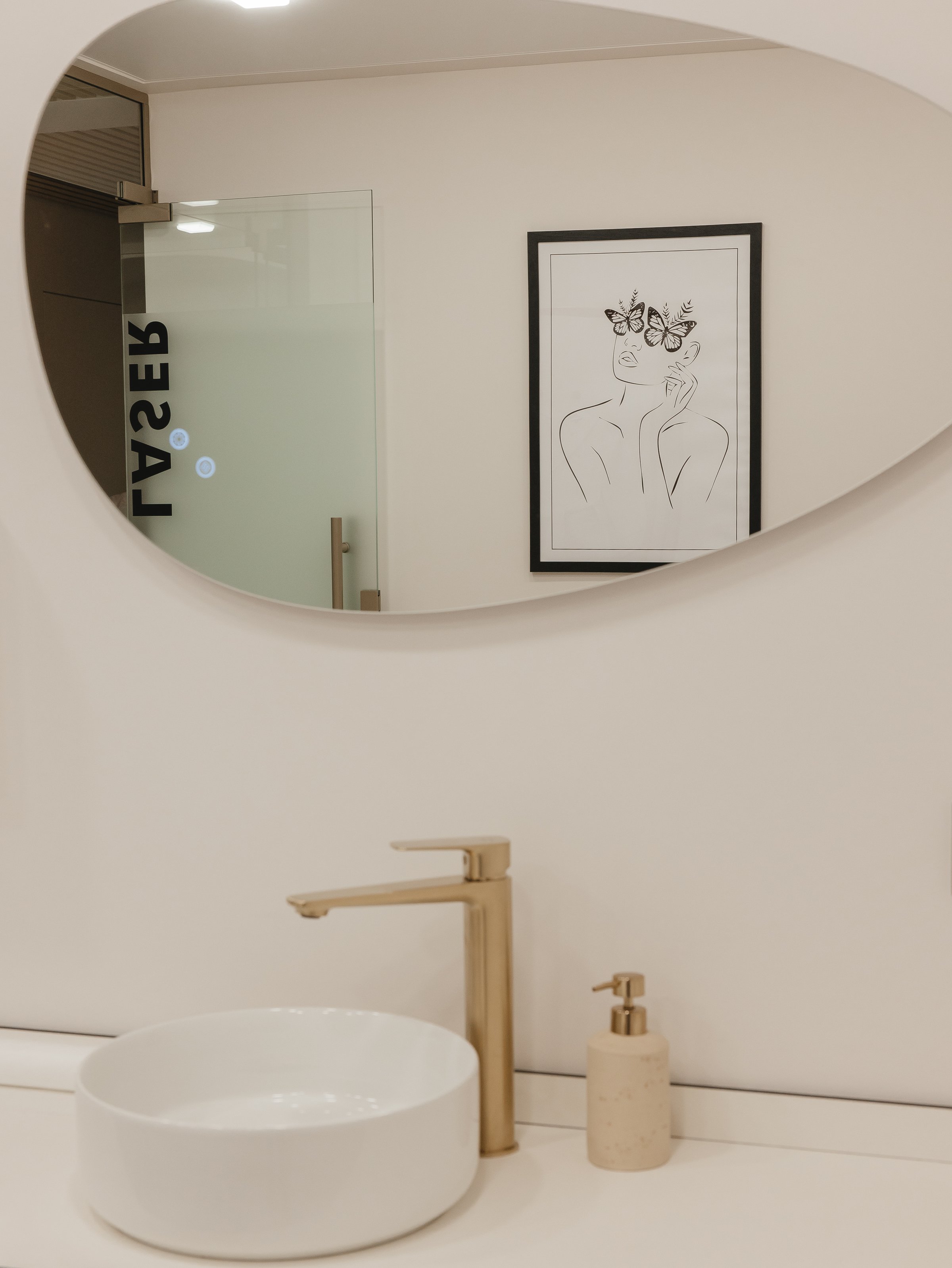 Epilare laser — atmosferă